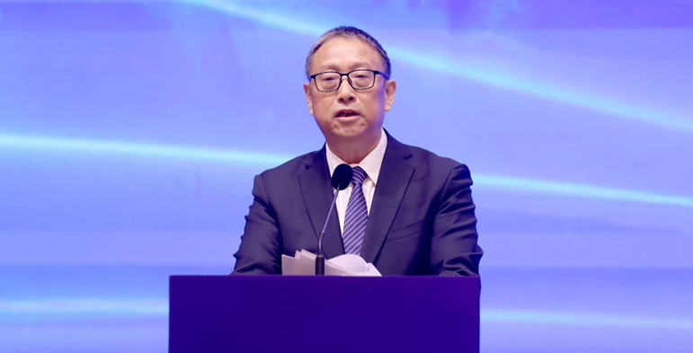 鄭建邦發(fā)表題為《賡續(xù)實業(yè)報國志  共繪復興新藍圖》講話